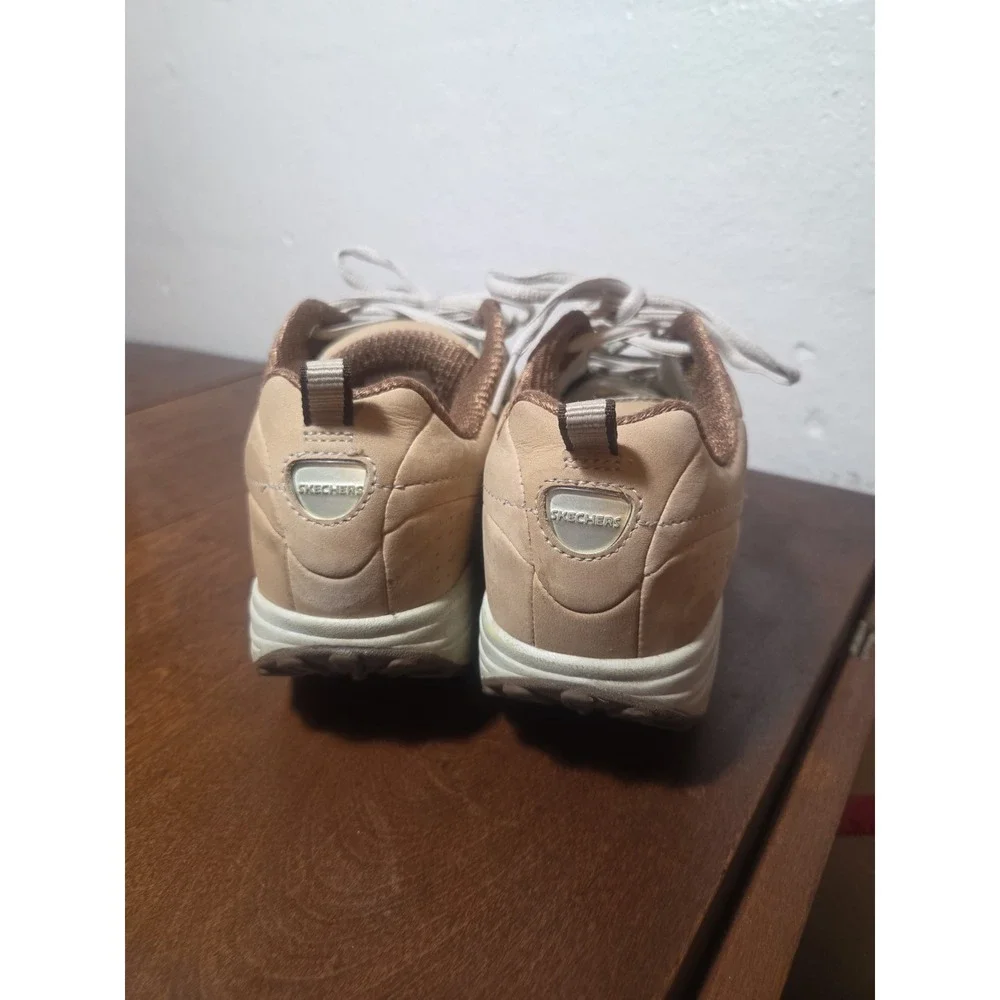 Sketchers Shape Ups Womens Size 7.5 Tan Suede Lace Up Curved Sole Walking Shoe